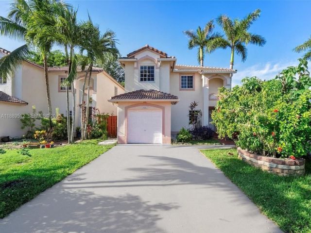  3 BR,  2.50 BTH &nbsp;European style home in Miami