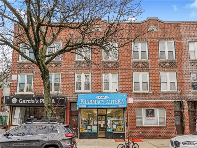 Studio,  0.00 BTH &nbsp;Mixed use style home in Bensonhurst