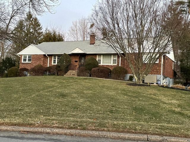  3 BR,  1.00 BTH &nbsp;Apartment style home in Clarkstown