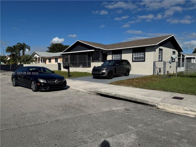  5 BR,  2.00 BTH &nbsp;European style home in Miami