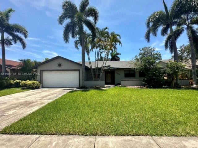  3 BR,  2.00 BTH &nbsp; style home in Cutler Bay