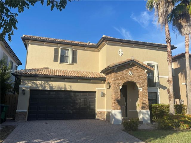  4 BR,  3.00 BTH &nbsp; style home in Miami