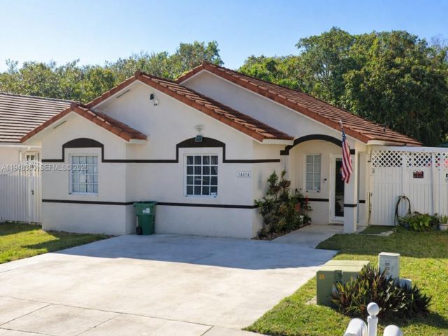 [Miami Real Estate, listing number 3328212]