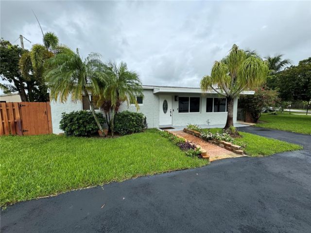  3 BR,  2.00 BTH &nbsp; style home in Pompano Beach