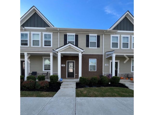  3 BR,  2.50 BTH &nbsp; style home in Lebanon