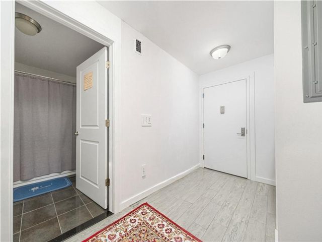  1 BR,  1.00 BTH &nbsp;Condominium style home in Brighton Beach
