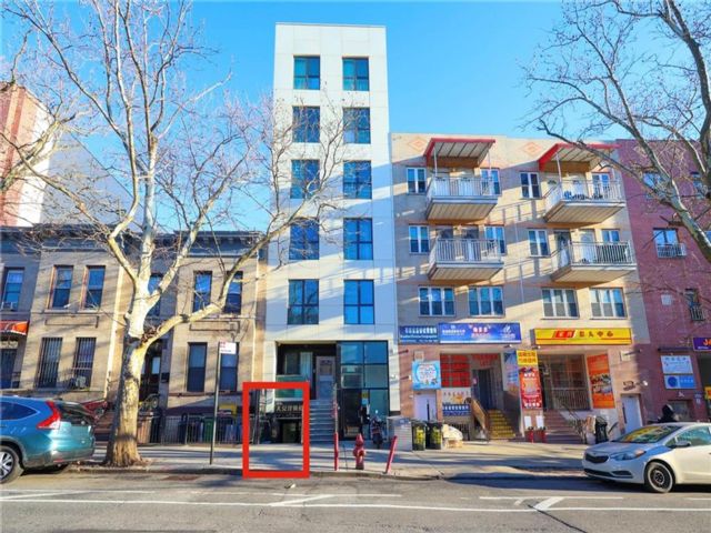 Studio,  0.00 BTH &nbsp;Commercial style home in Sunset Park