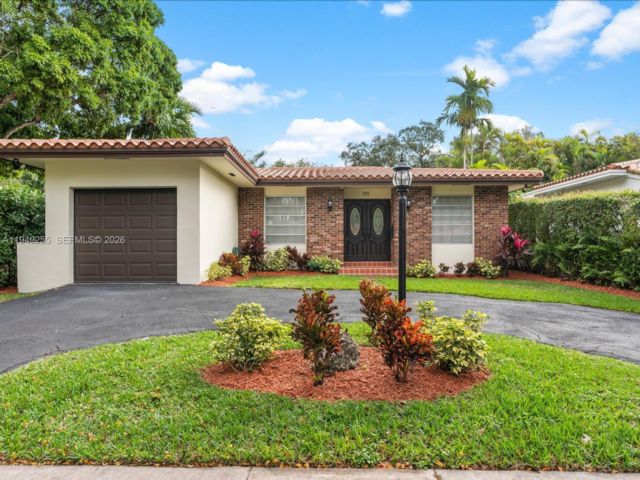 3 BR,  2.00 BTH &nbsp; style home in Coral Gables
