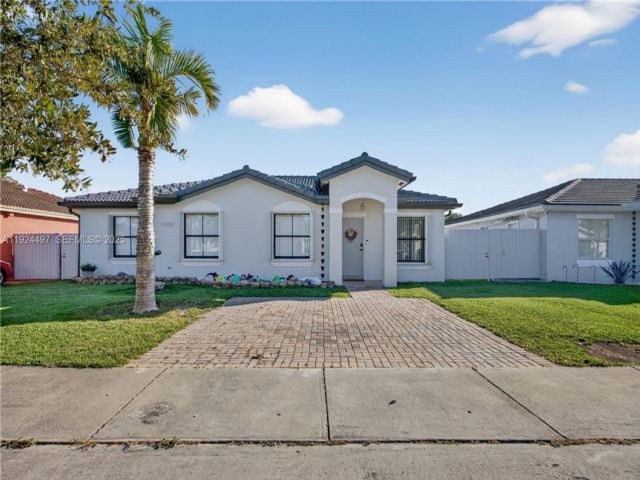  4 BR,  2.00 BTH &nbsp;European style home in Homestead