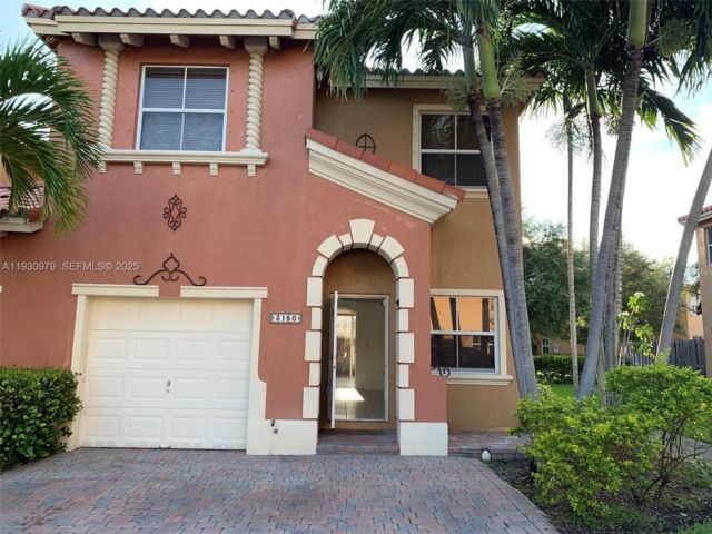 [Miami Real Estate, listing number 3328348]