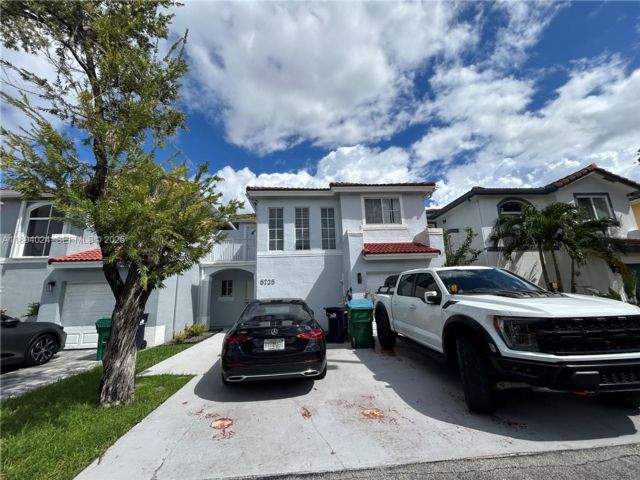 [Miami Real Estate, listing number 3328349]