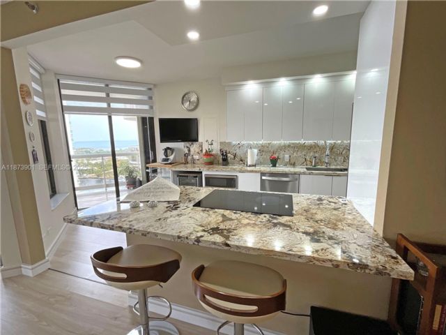  2 BR,  2.00 BTH &nbsp; style home in Aventura