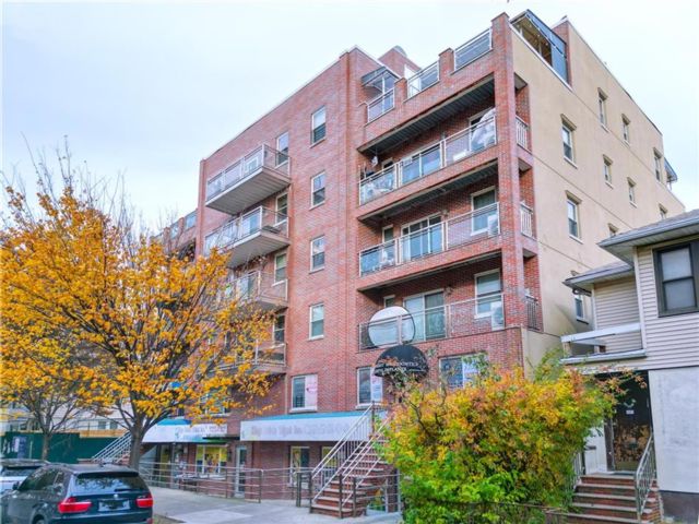  1 BR,  1.00 BTH &nbsp;Condominium style home in Bensonhurst