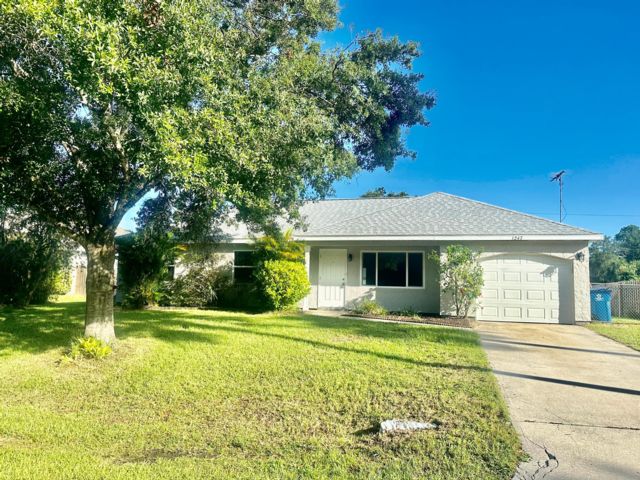  3 BR,  2.00 BTH &nbsp; style home in Palm Bay