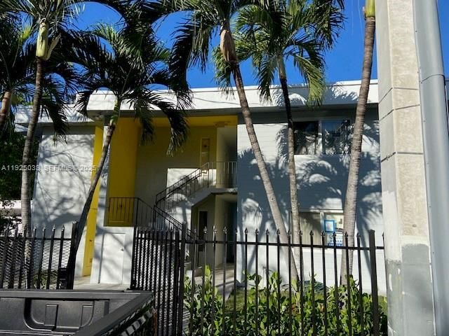 2 BR,  1.00 BTH &nbsp; style home in Miami