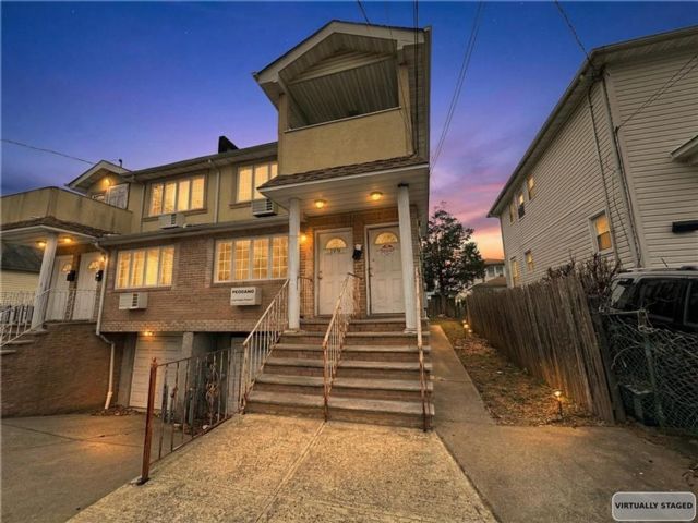 Studio,  0.00 BTH &nbsp;Multi-family style home in St. Albans