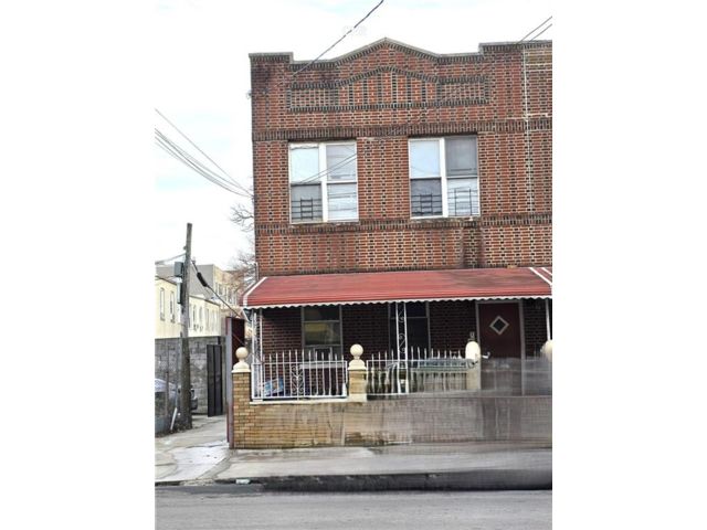  9 BR,  0.00 BTH &nbsp;Multi-family style home in Brownsville