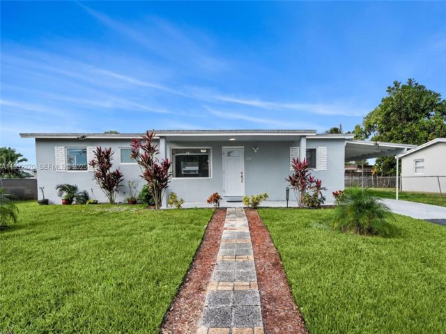  3 BR,  2.00 BTH &nbsp;Other style home in Kendall