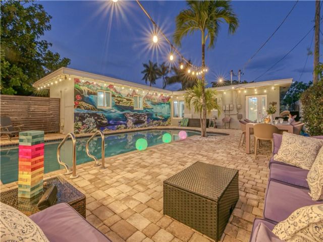  4 BR,  4.00 BTH &nbsp; style home in Fort Lauderdale
