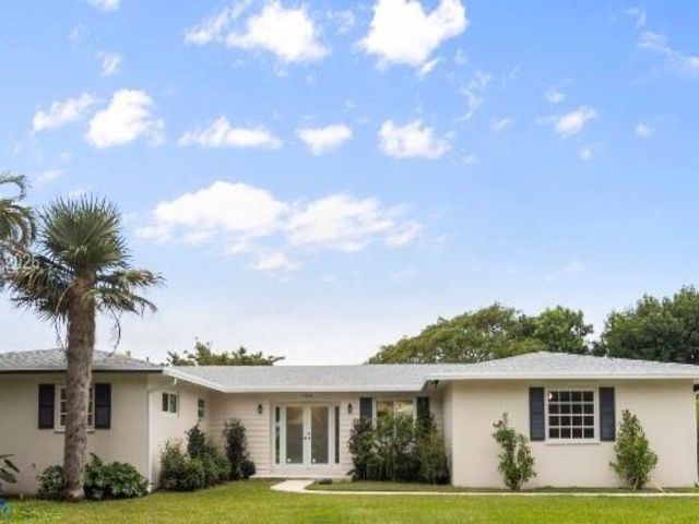  4 BR,  2.00 BTH &nbsp; style home in Palmetto Bay