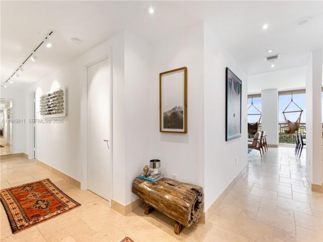  3 BR,  3.50 BTH &nbsp; style home in Miami