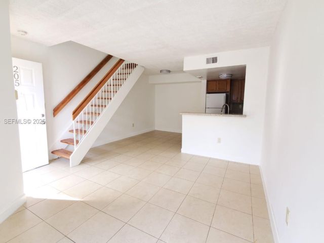  2 BR,  2.00 BTH &nbsp; style home in Miami