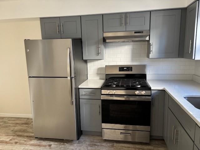  1 BR,  1.00 BTH &nbsp;Multi-family style home in Annadale