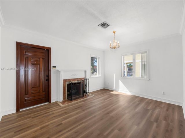  2 BR,  1.00 BTH &nbsp; style home in Miami