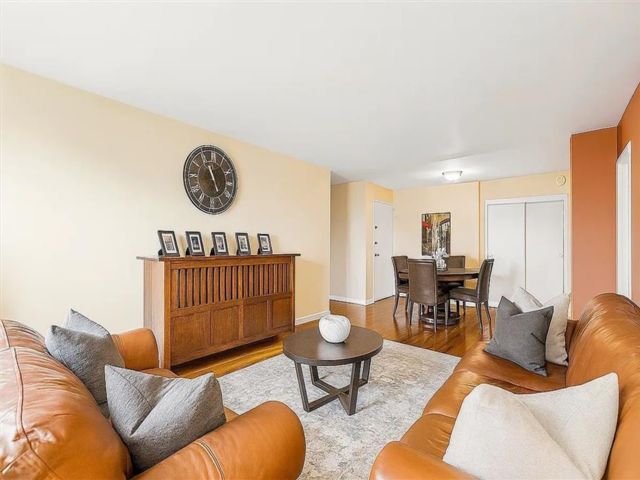  3 BR,  2.00 BTH &nbsp;Co-op style home in Kingsbridge Heights