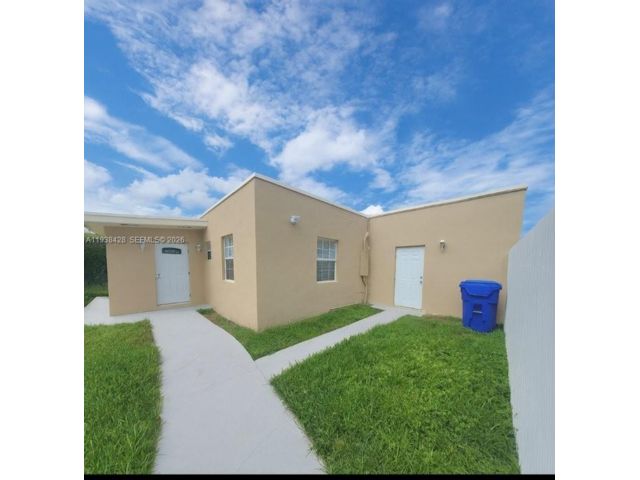  2 BR,  2.00 BTH &nbsp; style home in Coral Gables