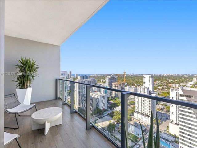 [Miami Real Estate, listing number 3328913]