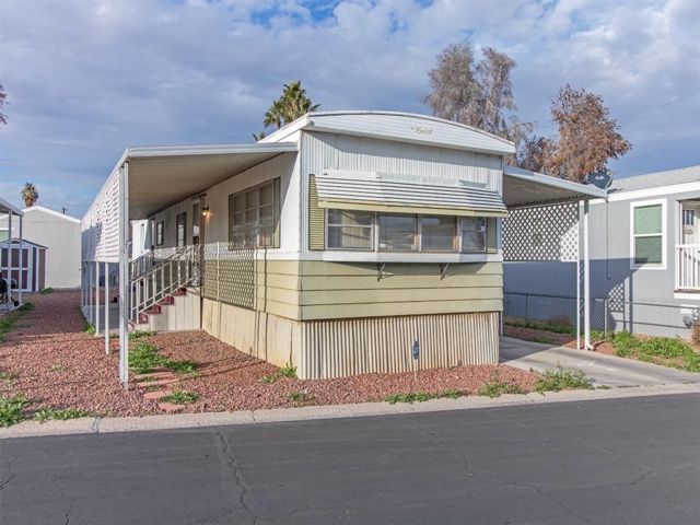 2 BR,  1.50 BTH &nbsp;Mobile home style home in Las Vegas