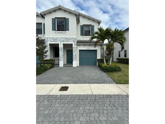  4 BR,  2.50 BTH &nbsp;Townhouse style home in Homestead