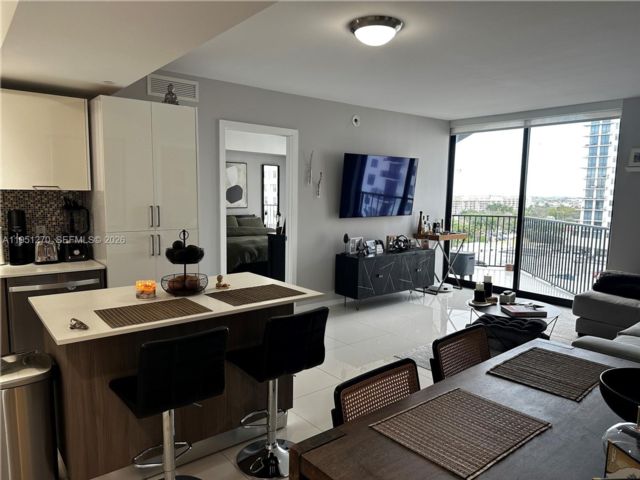  2 BR,  2.00 BTH &nbsp; style home in Medley