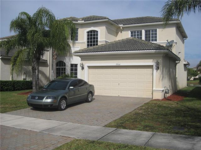 4 BR,  2.50 BTH &nbsp; style home in Davie