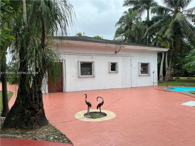  4 BR,  2.00 BTH &nbsp; style home in Homestead