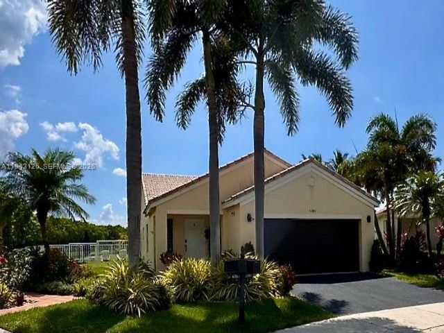 [Weston Real Estate, listing number 3329061]