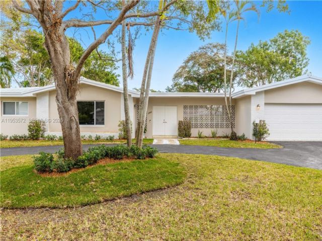  3 BR,  2.00 BTH &nbsp; style home in Palmetto Bay