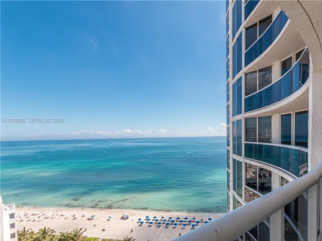  2 BR,  2.50 BTH &nbsp; style home in Sunny Isles Beach