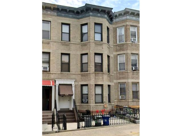 11 BR,  3.00 BTH &nbsp;Multi-family style home in Sunset Park