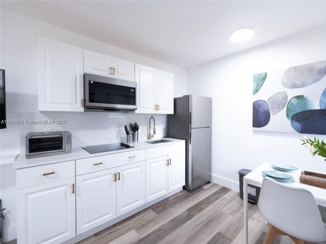  1 BR,  1.00 BTH &nbsp; style home in Miami