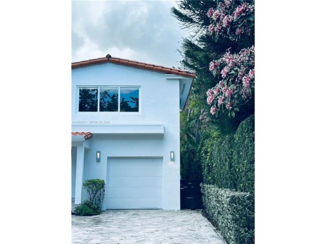  4 BR,  2.00 BTH &nbsp; style home in Coral Gables