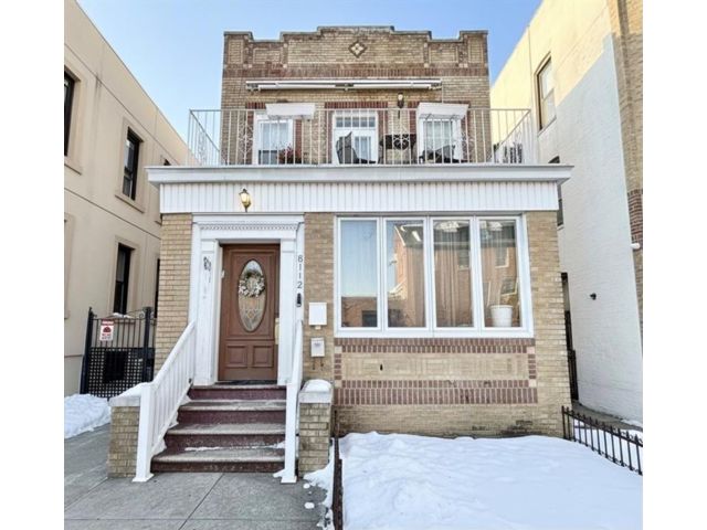 Studio,  0.00 BTH &nbsp;Multi-family style home in Bay Ridge