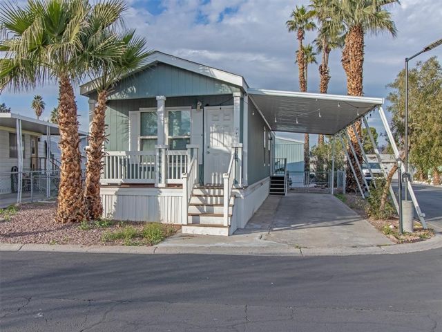  2 BR,  2.00 BTH &nbsp;Mobile home style home in Las Vegas