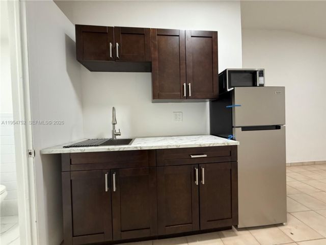 Studio,  1.00 BTH &nbsp; style home in Miami