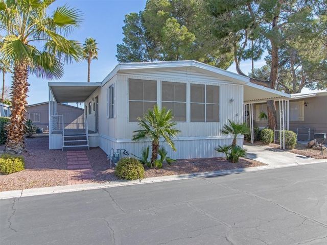  2 BR,  2.00 BTH &nbsp;Mobile home style home in Las Vegas
