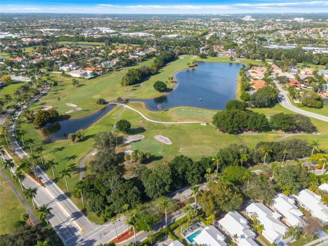[Pembroke Pines Real Estate, listing number 3329462]