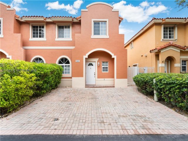  3 BR,  2.50 BTH &nbsp; style home in Miami