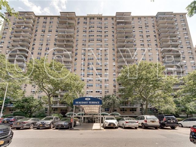  2 BR,  1.00 BTH &nbsp;Co-op style home in Brighton Beach