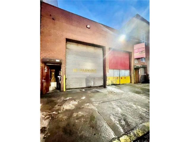 Studio,  0.00 BTH &nbsp;Warehouse style home in Sunset Park
